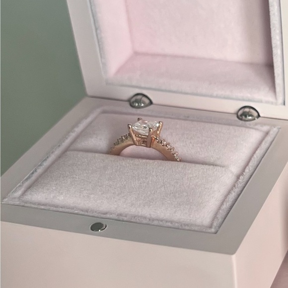 Engagement wedding ring set gold diamonds - Picture 12 of 16